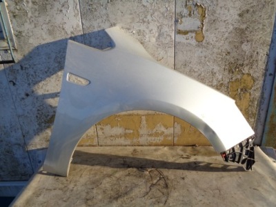 Крила напрямна правий opel astra j iv гарний фото №1