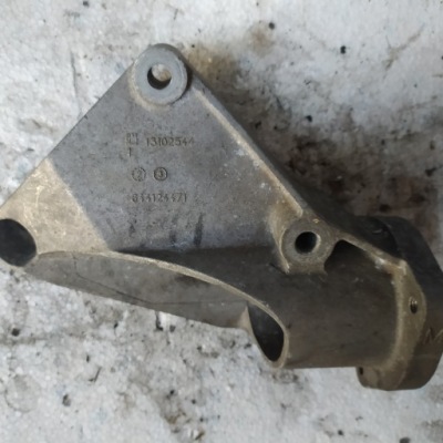 Кронштейн двигателя opel signum 3.2 13102544 фото №1