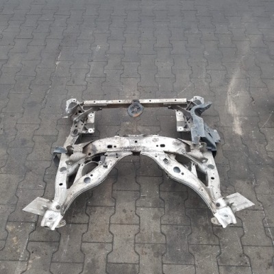 Підрамник поперечина bmw e39 2.0 b фото №1