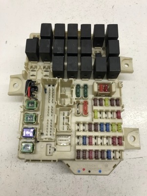 Коробка запобіжників mitsubishi 8565a108 фото №1