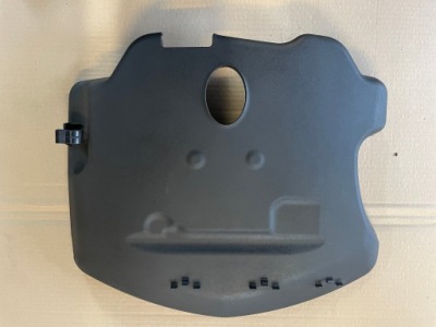 Audi q7 4m захист двигуна 06e103925ab фото №1