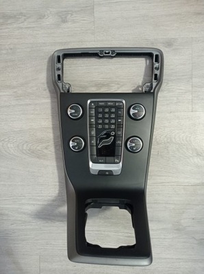 Volvo v40 13- панель кондиціонера рамка 2606987y5cs фото №1