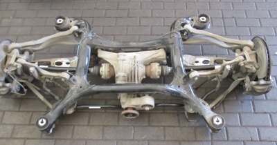 SUSPENSIÓN PARTE TRASERA SUBBASTIDOR PARTE TRASERA AUDI Q8 3,0D 4M  