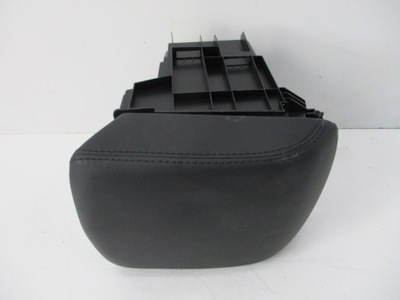 Подлокотник mazda 3 iii 17r фото №1