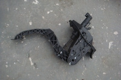 Skoda rapid педаль зчеплення фото №1