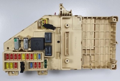 Коробка предохранителей chrysler sebring i 2.7 v6 фото №1