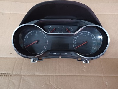 Opel crossland x lift 2022 счетчик фото №1