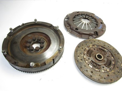 Isuzu d max 3.0 d 07r зчеплення колесо маховик фото №1