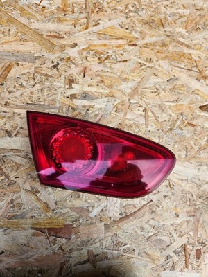 Лампа задня ліва w кришка seat leon 2 ii 1p 1p0945093f фото №1