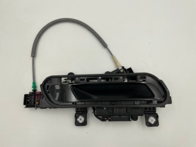 Bmw g70 i7 ручка комфорт keyless правый  перед 5a4fdd6 фото №1