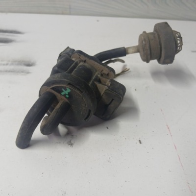 Клапан вакууму mercedes 1.7 2.2 3.2 cdi a0005450427 фото №1