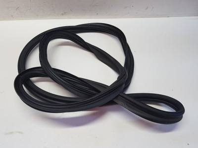 Mercedes w177 прокладка багажника фото №1