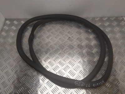 Alfa romeo stelvio прокладка дверь правый задняя фото №1