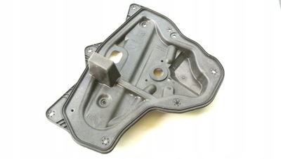 Mazda 3 13- шумоізоляція двері лівий задня фото №1