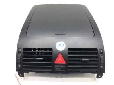 Решітка обдув перед vw touran minivan 03-10 фото №1