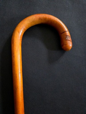 Stara laska drewniana; 0802