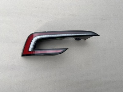 Tesla model 3 2023 - задняя левая фара крыло фото №1