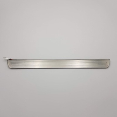 Mercedes 167 gls молдинг накладка поріг ліва nowa фото №1