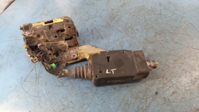 Замок лівий задня volvo v40 02r 1.9dci kombi фото №1