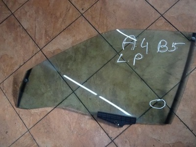 Audi 80 стекло дверь левый перед фото №1