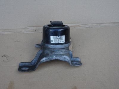 Volvo v60 2.4d кронштейн подушка двигателя 30671245 фото №1