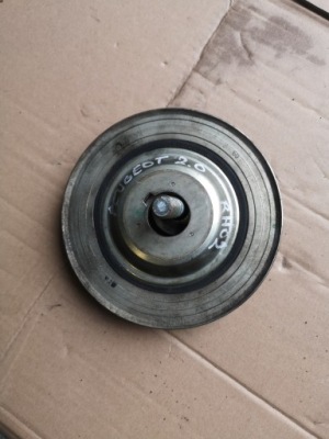 Шків колінчастого вала peugeot 2.0 hdi 9681640880 фото №1