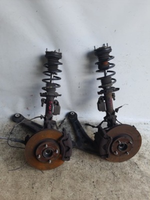 Ford b-max 12- macpherson поворотный кулак правая 1.0 фото №1