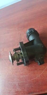 Корпус термостата bmw 3 e46 1437085 фото №1