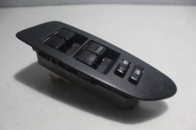 Панель управление окон левый перед toyota auris i фото №1