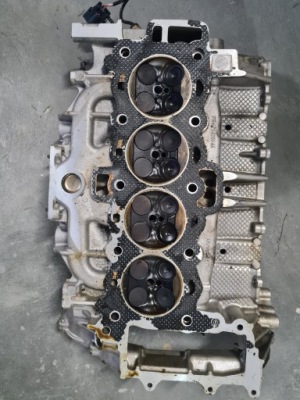 Головка вали комплектна jaguar land rover 2.0 pt204 pbh4p3-6090-aa фото №1