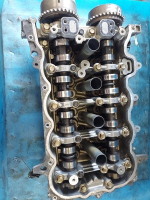 Головка yaris ii 1.33 vvti 1nrfe фото №1