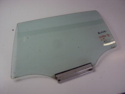 Скло двері лівий задня opel astra ii kombi фото №1