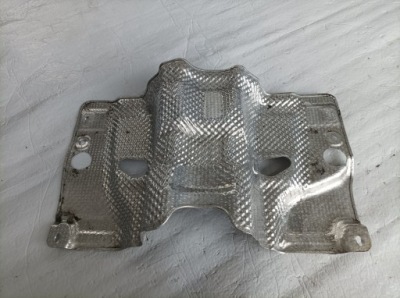 Audi a4 b9 защита тепловая 8w0521443d фото №1