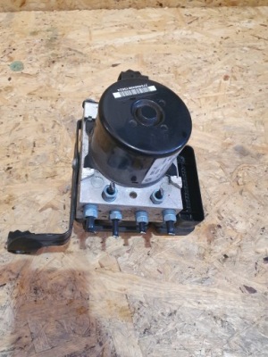 Насос тормозная abs bmw 3 f30 f31 6793936 фото №1