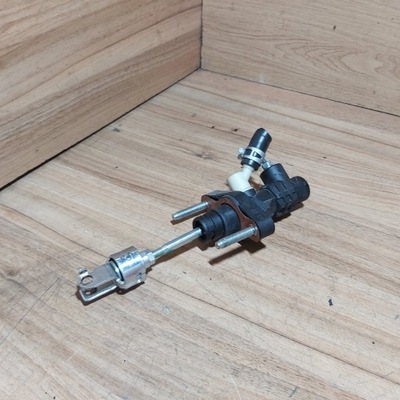 Помпа сцепления corolla verso ii 1.8 vvti фото №1