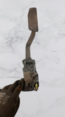 Потенциометр газа kia cerato 1.6d 06r фото №1