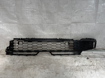 Skoda kamiq решётка средняя бампера фото №1