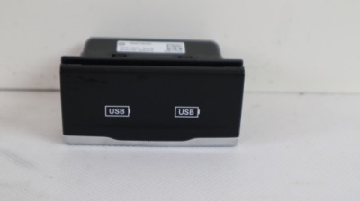 Jeep wrangler jl 18- панель usb usb c 68481187aa фото №1