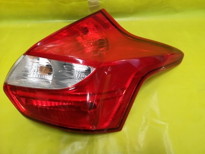 Ford focus mk3 11- лампа задня права хетчбек 5 двері europa фото №1