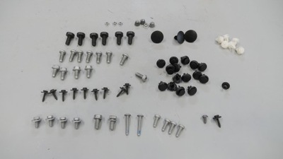 Bmw f40 болты крепления обивка багажника фото №1