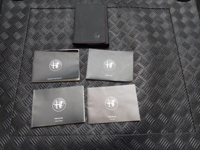 Инструкция эксплуатации чехол книга сервисная alfa romeo giulia фото №1