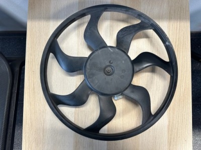 Renault arkana вентилятор 214810845r фото №1