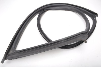 Maserati ghibli iii m157 прокладка дверь правый перед фото №1