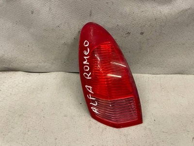 Alfa romeo 147 лампа правая задняя 03323010 фото №1