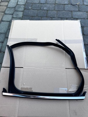 PORSCHE MACAN FACING, PANEL CHROME GASKET DOOR RIGHT REAR  