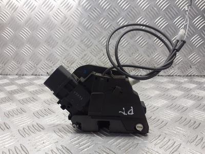 Замок двері правий задня mazda 3 bk 6pin фото №1