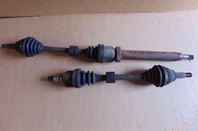 Ford fiesta mk7 1.6 tdci приводной вал левая фото №1