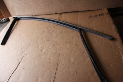 Молдинг хром направляющая стекло дверь правый перед vw passat b8 3g0837432aa фото №1