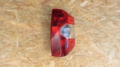 Задняя правая лампа toyota tundra 2014- фото №1