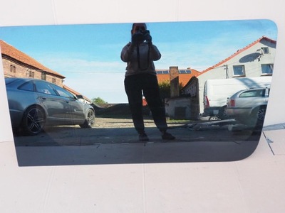 Sprinter 906 скло двері розсувних права 138x77 фото №1